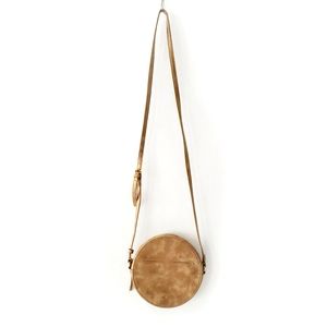 Universal Thread Crossbody